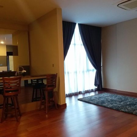 Jb City Paragon Serviced Apartment Джохор-Бару Екстер'єр фото