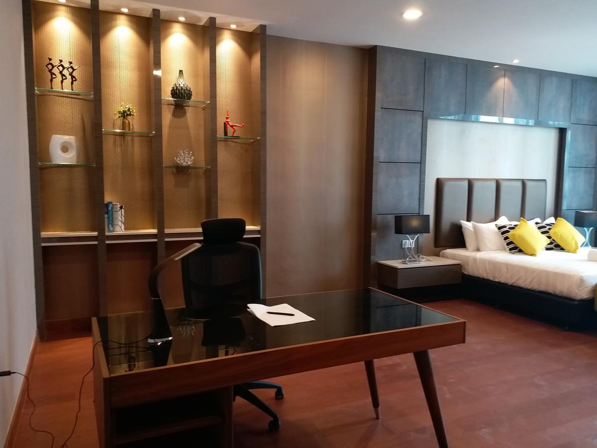 Jb City Paragon Serviced Apartment Джохор-Бару Екстер'єр фото